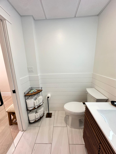 Bathroom 3, Waikiki Oceanfront Resort, Cape May