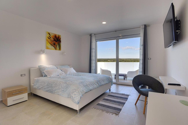 Bedroom 3, Villa in Peroj with Pool near Barbariga Beach, Vodnjan