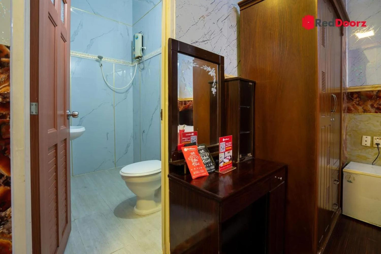 Bathroom 5, TRANG THU 2 HOTEL, Ho Chi Minh City