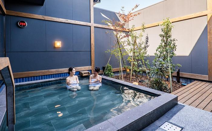 Sport & Beauty, Panorama view in the nature | Joy House, Imari
