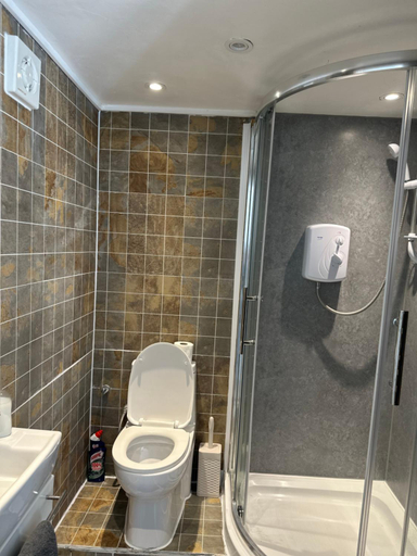 Others 5, Outhouse fully equipped studio, London