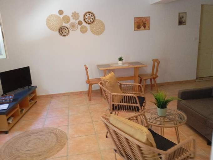 Others 2, Chez Dominique et Jean-Louis - Logement T2 50m2, Var
