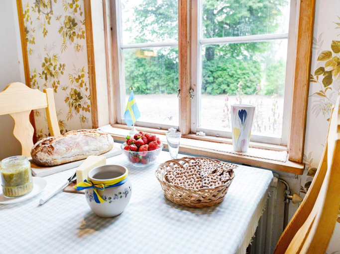 Food & Drinks 5, person holiday home in STORA SUNDBY, Eskilstuna