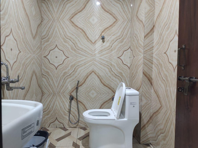 Bathroom 5, Hotel Skyland, Warangal