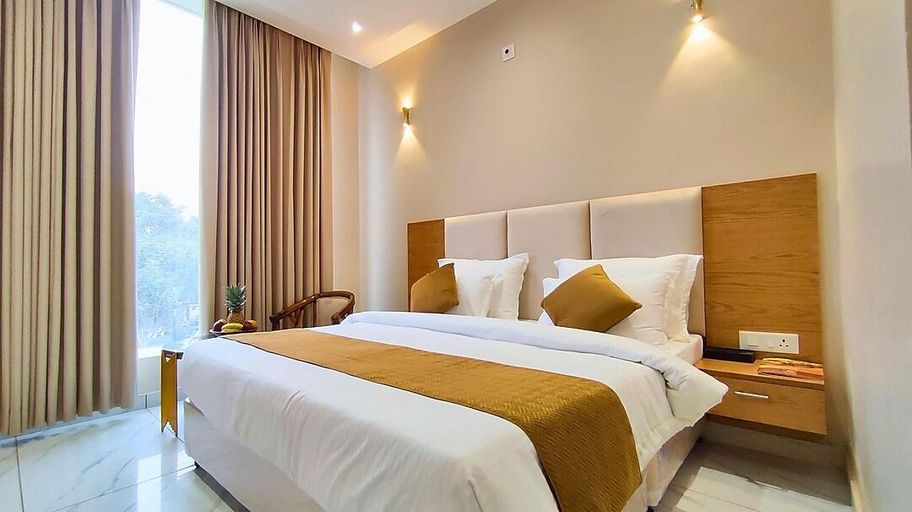 Bedroom 3, Hotel MGR, Moradabad