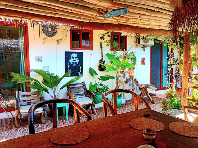 Food & Drinks 4, Mint hause, Kaskazini 'A'