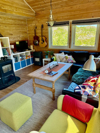 4, Charming mountain cabin, Strand