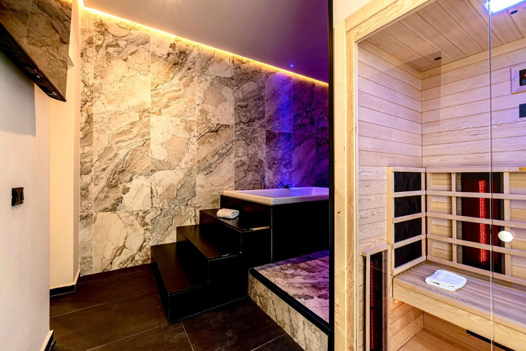 Others 2, Amari120Suite&Spa, Palermo