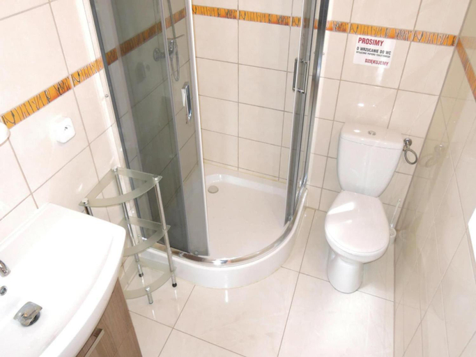 Bathroom 3, Bungalow in Wrzosowo near Baltic Sea Beach, Kamień