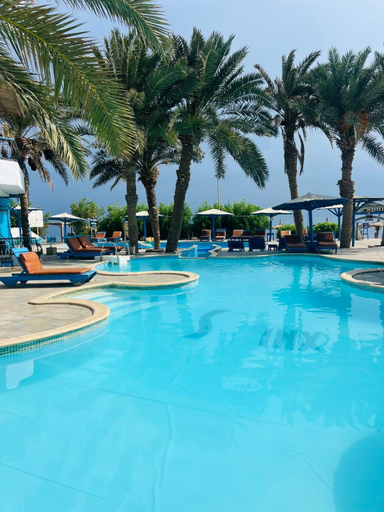 4, New Sphinx Resort, Sant Katrin