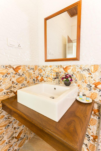 Bathroom, Tamarind Tree Inn., K.F.G. & G. Korale