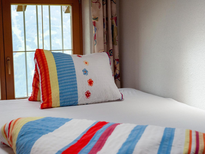 Bedroom 2, Welcoming apartment in Stummerberg with terrace, Schwaz