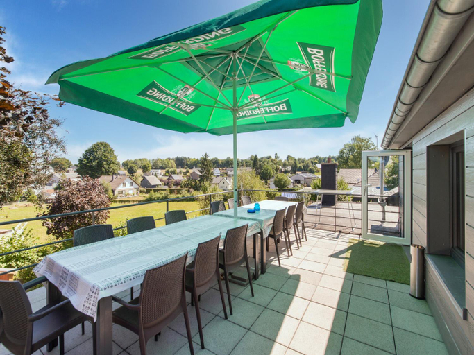 Food & Drinks, Farmhouse with Pool, Waimes, Liège