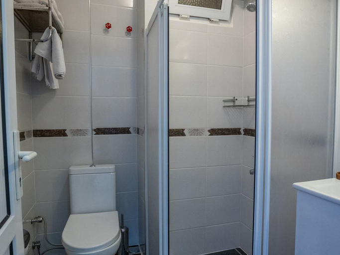 Bathroom 4, Tunan Motel, Ayvalık