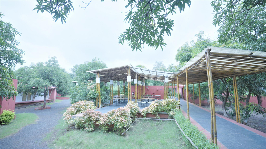 Food & Drinks 4, Amraness Luxury Resort Sasan Gir, Gir Somnath