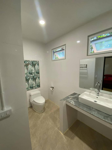 Bathroom 3, JJ Beach Resort & JJ Seafood Restaurant, Muang Ranong