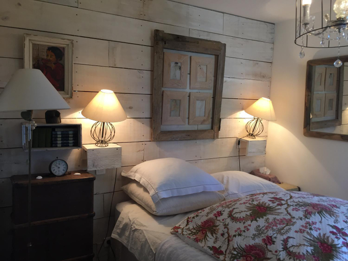 Bedroom 3, Lilas-rose, Lot