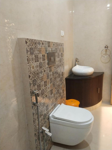 Bathroom 3, The Royal Chandra, Samastipur