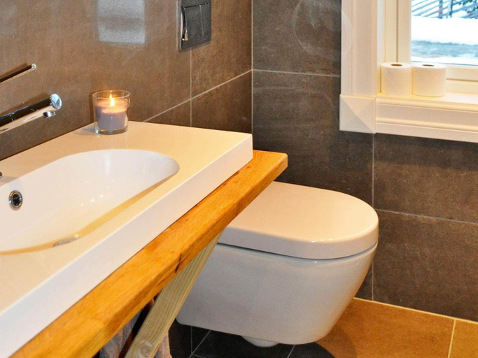 Bathroom 3, person holiday home in Favang-By Traum, Ringebu