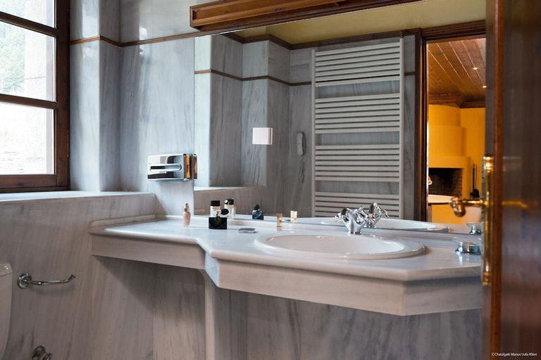 Bathroom 4, The Chatzigaki Manor, Thessaly