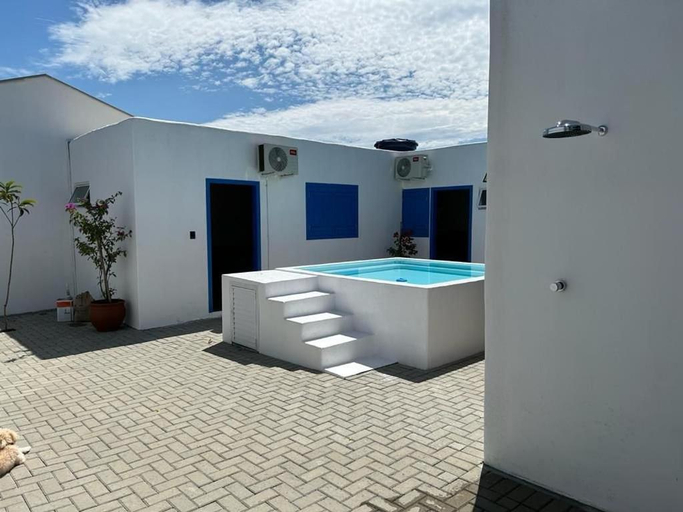 Others 5, Pequena Mykonos, Penha