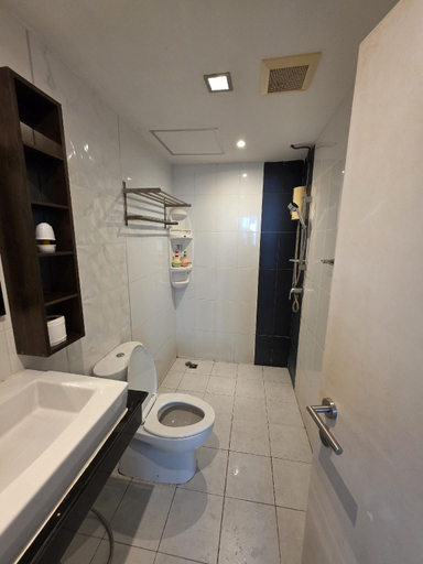 Bathroom, The Idol Bangsaen 206, Muang Chon Buri