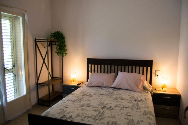Bedroom 2, Cal Kim, Barcelona