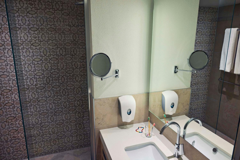 Bathroom 5, TUI BLUE Palm Garden, Manavgat