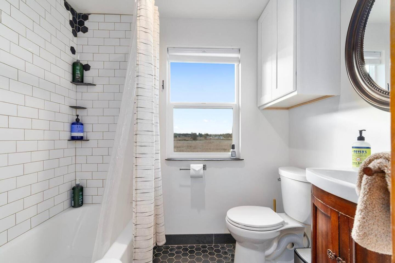 Bathroom, Frontier Farmhouse-Sauna &HT, Clallam