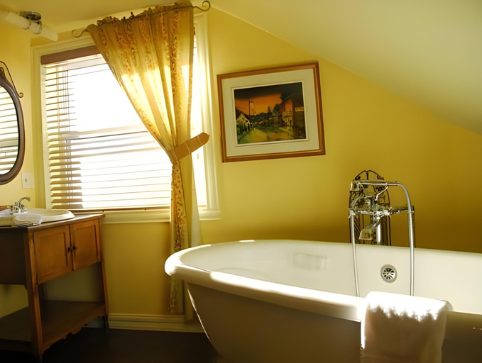 Bathroom 3, Domaine Belle Plage, Charlevoix