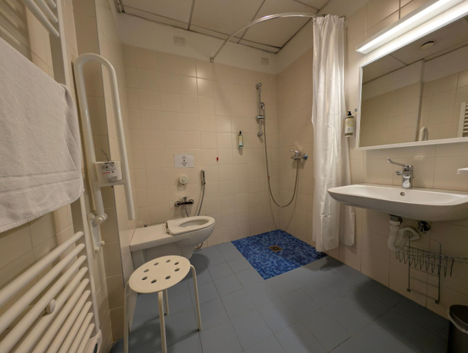 Bathroom 5, Casa al Carmine, Padua
