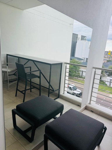 Others 2, Luxury 3 Bedroom Apartment in Carlswald, City of Johannesburg