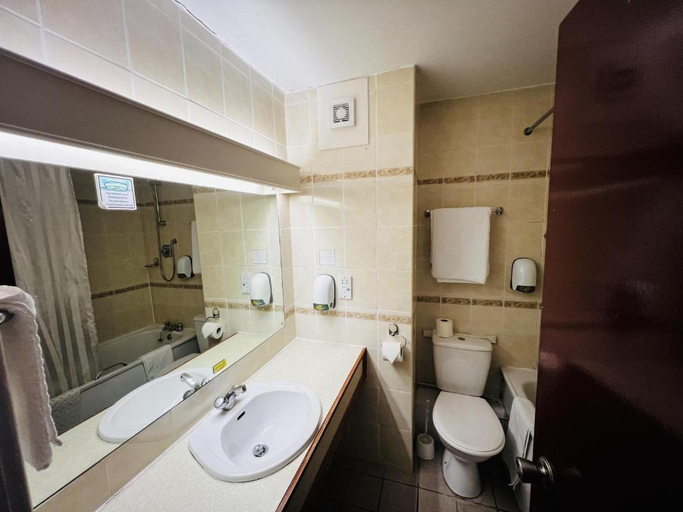 Bathroom 4, Ox Hotel Carlisle, Cumbria