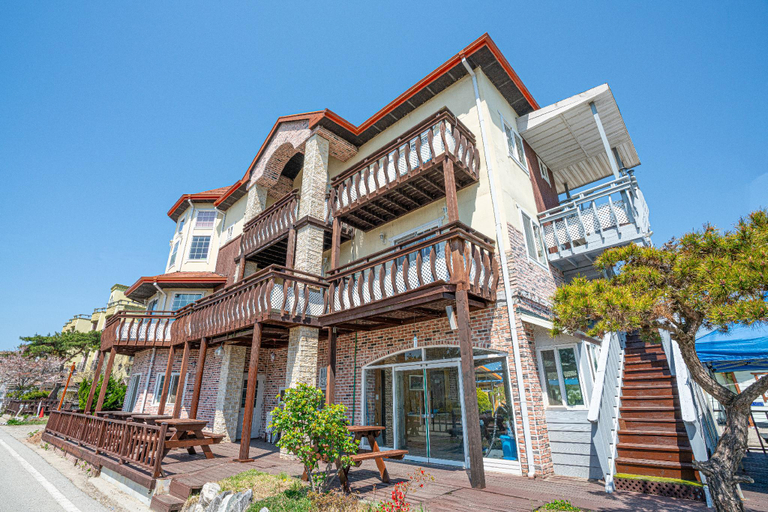 Exterior & Views 1, buan badagaetbeol pension, Buan