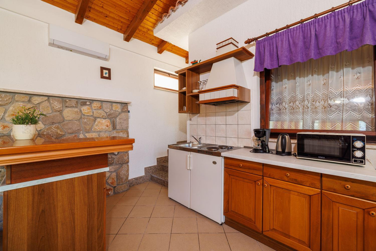 Others 5, Apartments Info, Krk