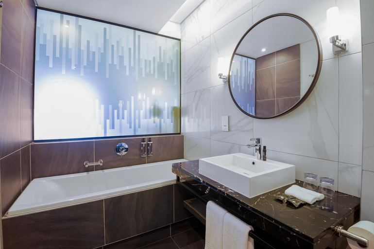 Bathroom 5, The Capital Mirage Hotel, City of Cape Town