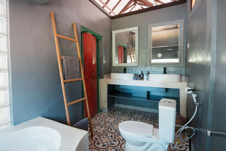 Bathroom 4, Sattva Yoga retreat villas, Tabanan