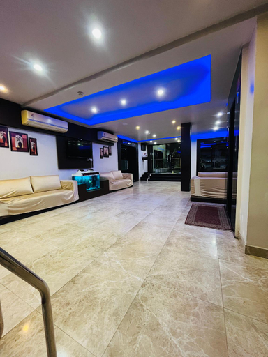 Public Area 2, Hotel Park Plaza, Varanasi