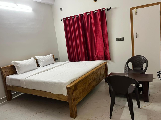 Bedroom 2, shree stay in, Chikmagalur