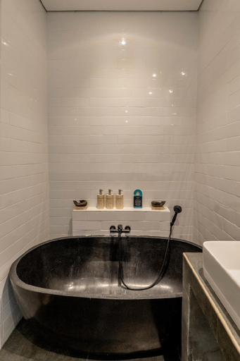 Bathroom 3, Villa Alain 1 Berawa (temporarily closed), Badung
