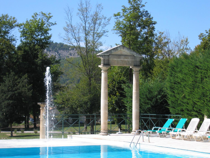 Sport & Beauty 2, Villa in Grimaud near Tennis Court Pool, Drôme