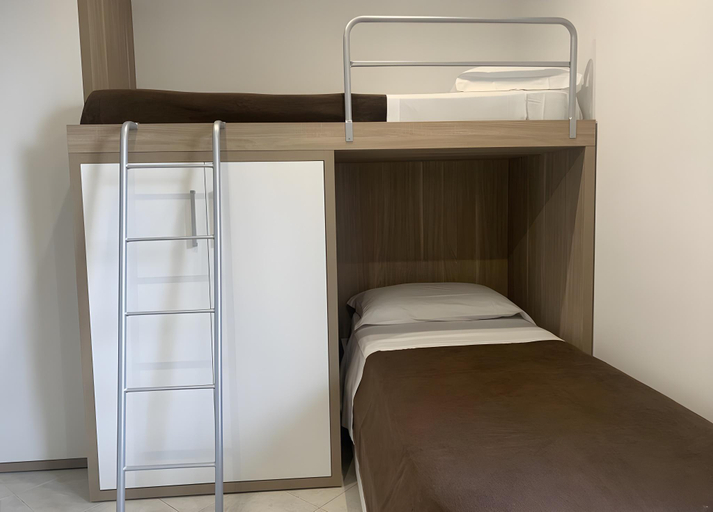 Bedroom 3, Hostel & Glamping Santa Fortunata, Napoli