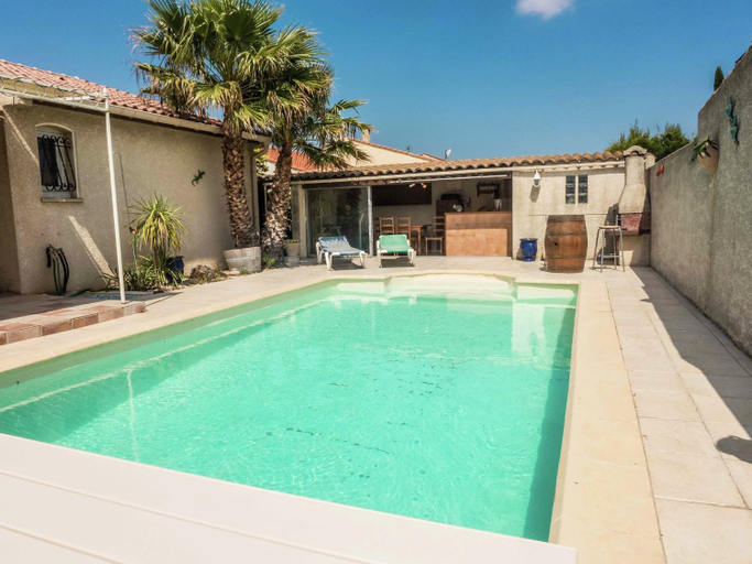 Sport & Beauty 2, Chic Narbonne Pool Retreat, Aude