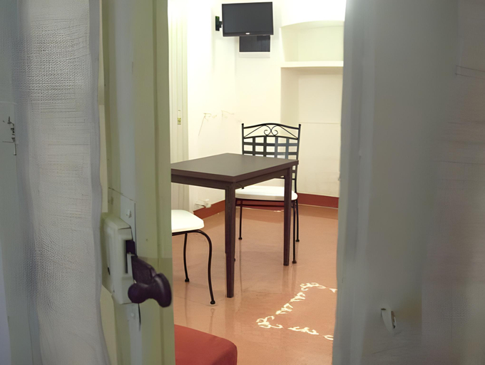 Others 4, Suite Carducci Residence, Bari