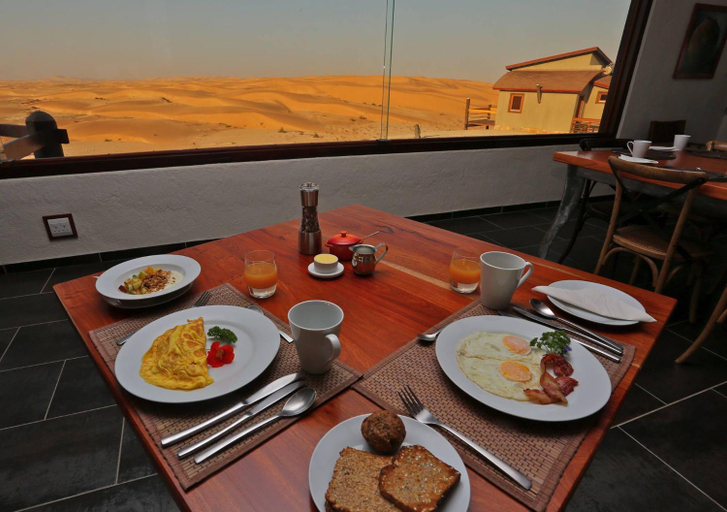 Food & Drinks, Desert Breeze Lodge, Swakopmund
