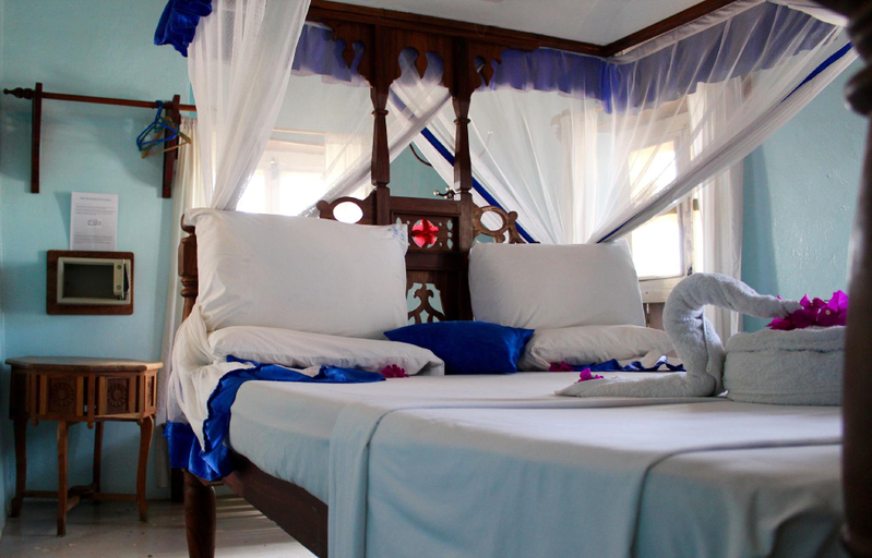 Bedroom 2, Princess Salme Inn, Mjini