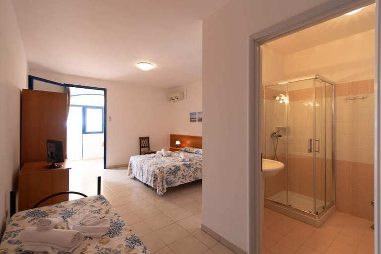Others 4, Scialaba Residence, Lecce