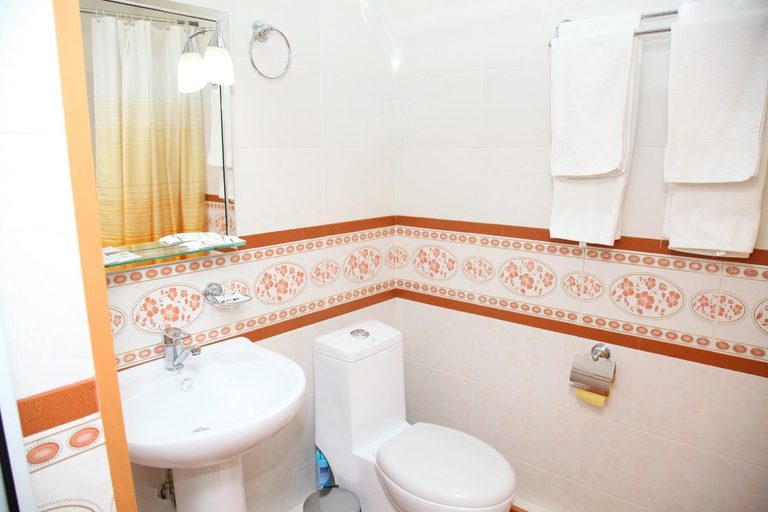 Bathroom 2, Prolesok Mini-hotel, Prigorodskiy rayon