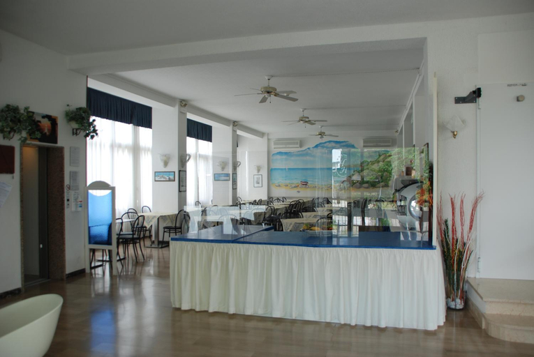 2, Hotel Holiday, Rimini