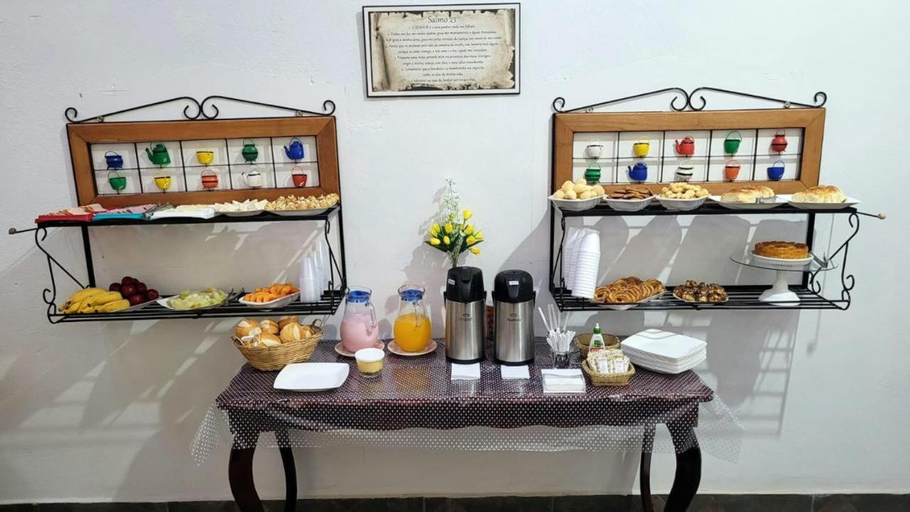 Food & Drinks 5, Pousada Santana, Cachoeira Paulista